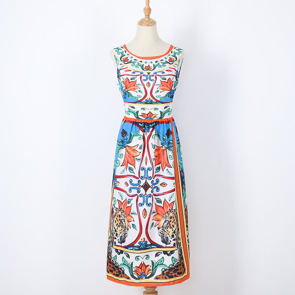 Vintage Charm: Sleeveless Midi Retro Print Dress